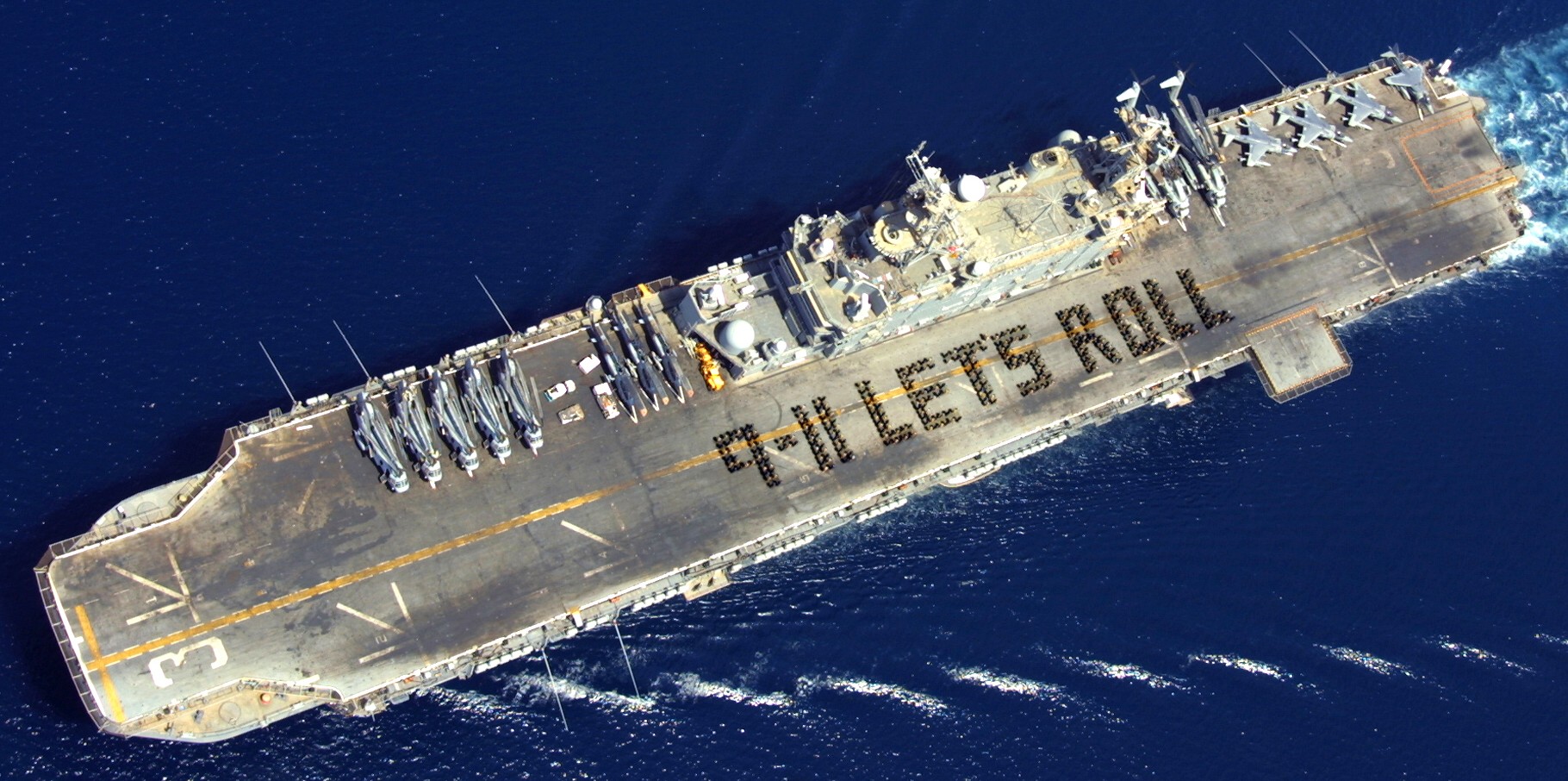 lha-3 uss belleau wood tarawa class amphibious assault ship us navy 04 operation enduring freedom