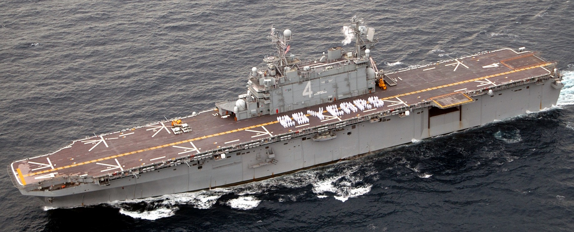 lha-4 uss nassau tarawa class amphibious assault ship us navy 08