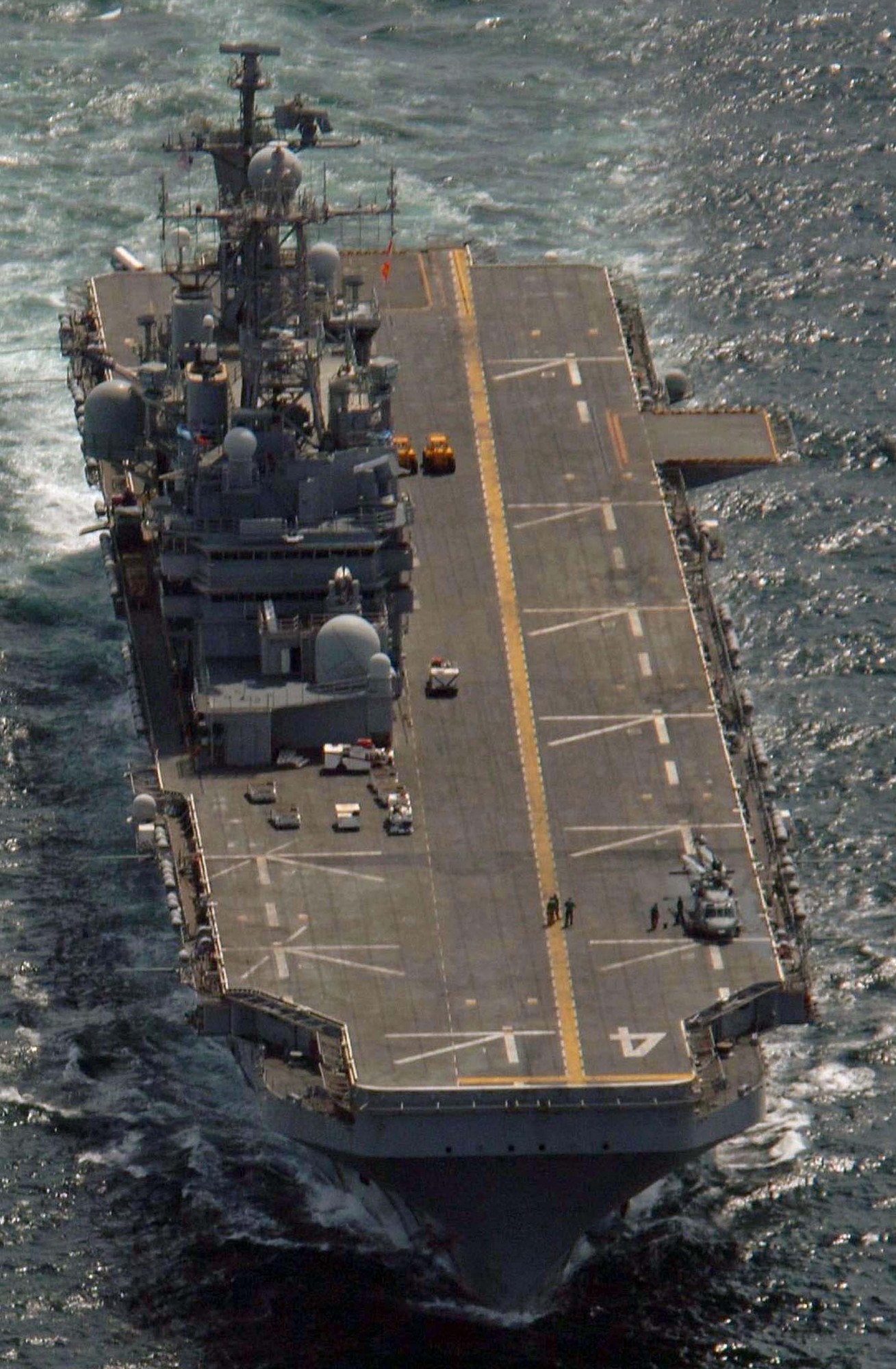 lha-4 uss nassau tarawa class amphibious assault ship us navy 18 persian gulf