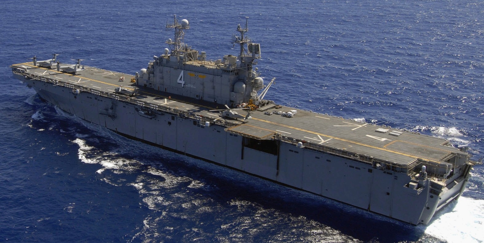 lha-4 uss nassau tarawa class amphibious assault ship us navy 26