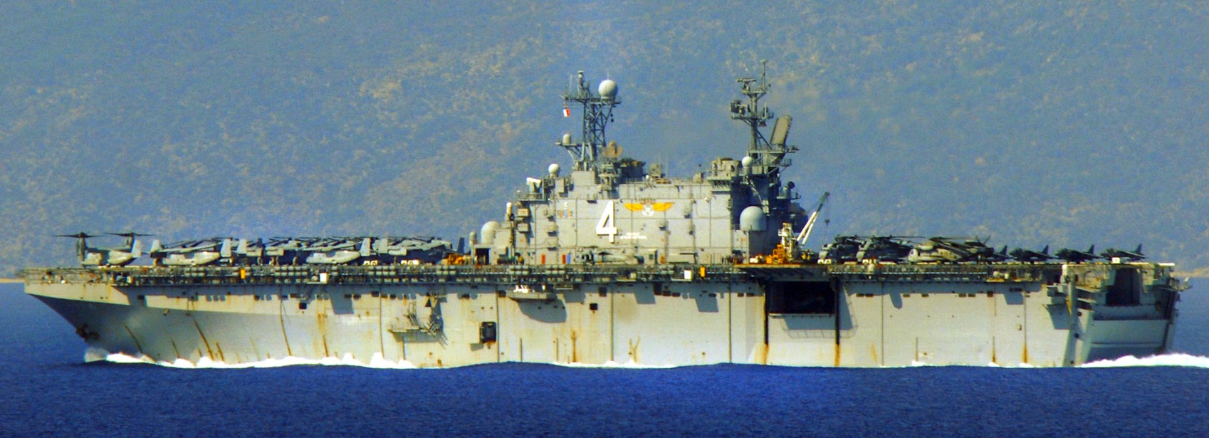 lha-4 uss nassau tarawa class amphibious assault ship us navy 52