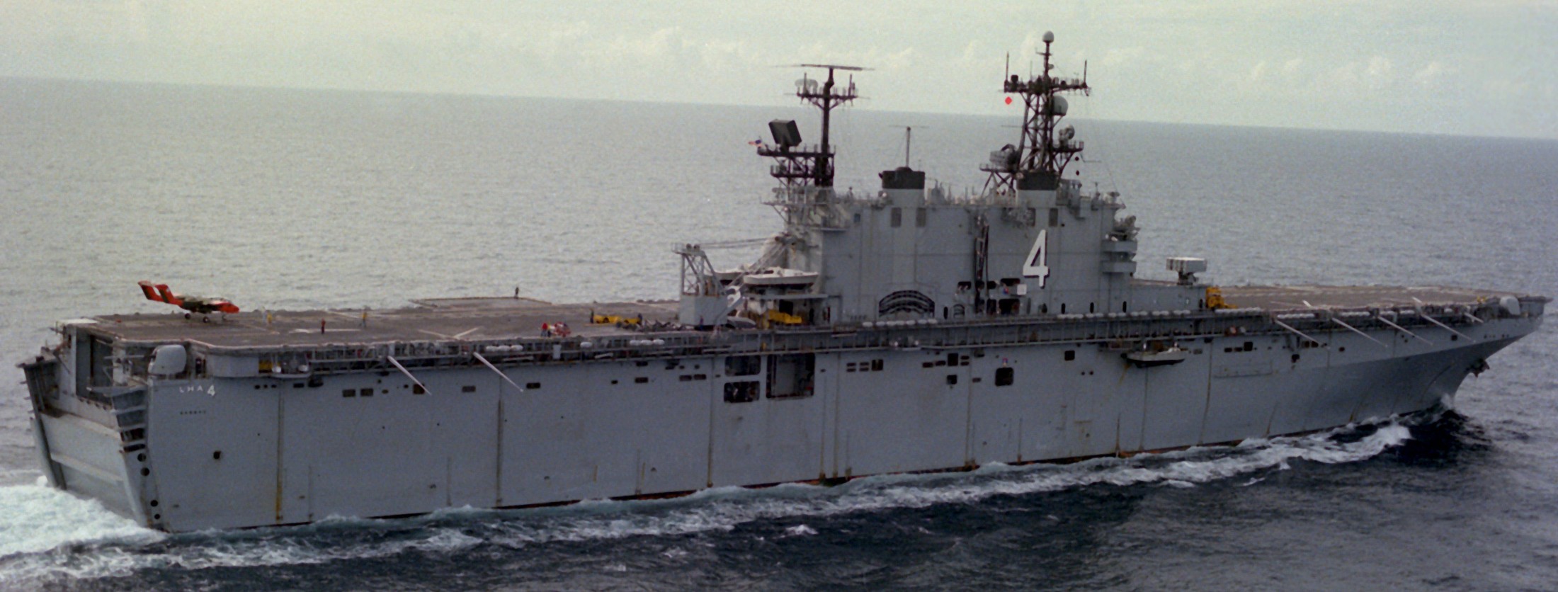 lha-4 uss nassau tarawa class amphibious assault ship us navy 90 ov-10a bronco vmo-1