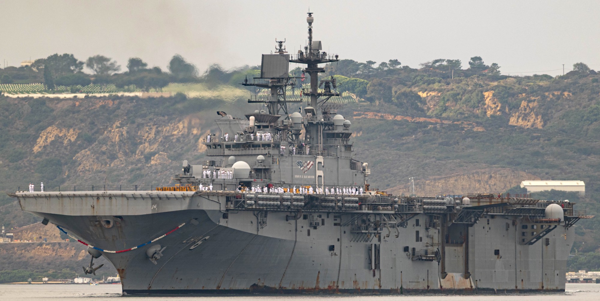uss america lha-6 amphibious assault ship landing us navy san diego california 2025 228