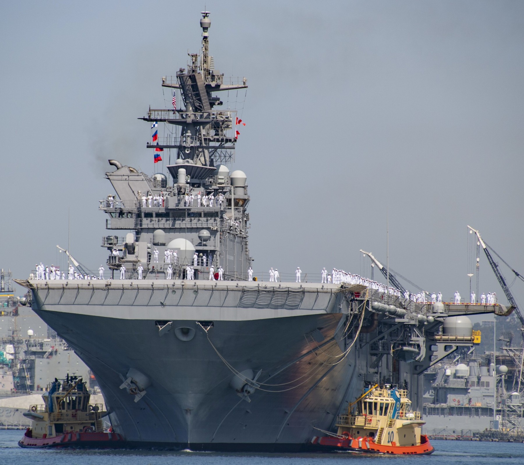 lha-7 uss tripoli america class amphibious assault ship landing us navy homeport san diego 20