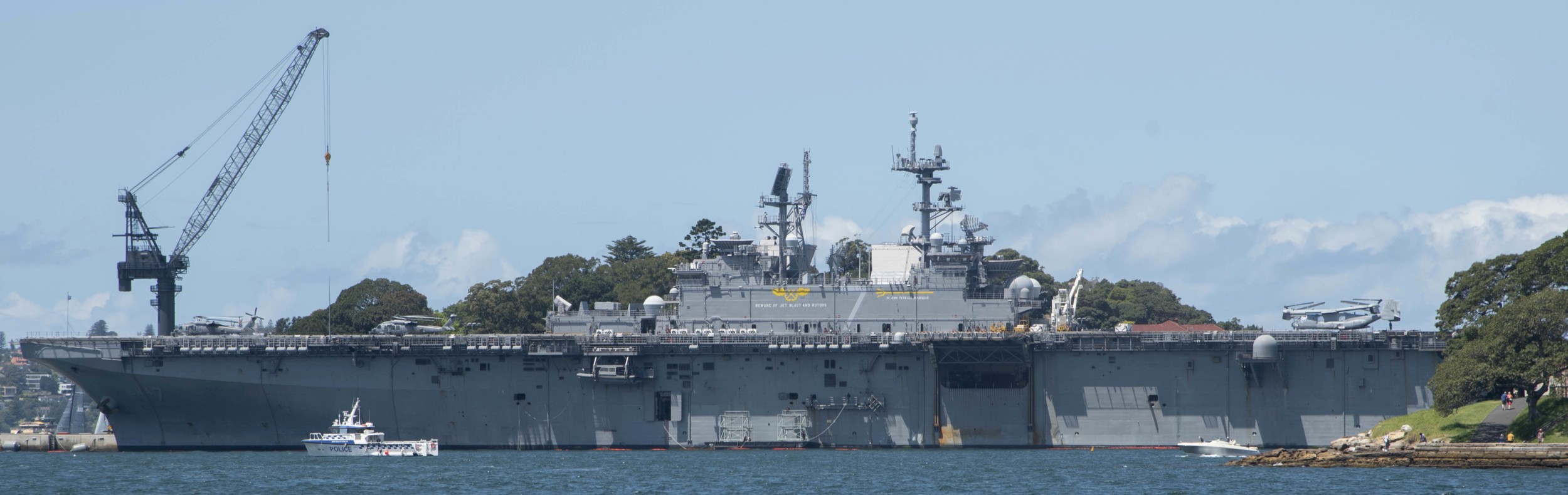 lha-7 uss tripoli america class amphibious assault ship landing us navy marines sydney australia 71