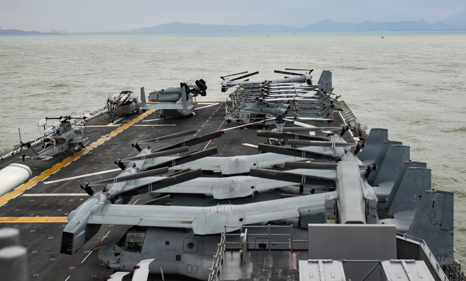 lha-7 uss tripoli amphibious assault ship landing da nang vietnam 2025 83