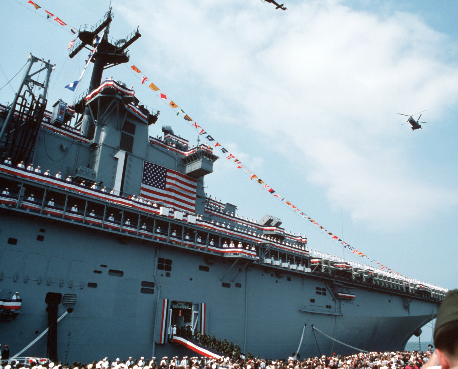 lhd-1 uss wasp amphibious assault landing ship dock helicopter us navy commissioning ceremony norfolk 46