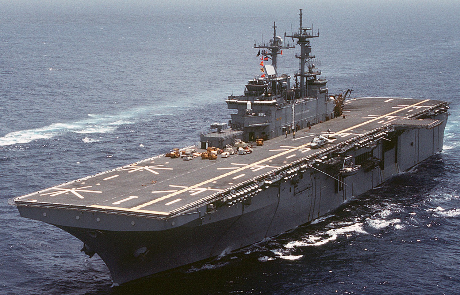 lhd-1 uss wasp amphibious assault landing ship dock helicopter us navy off colombia 84