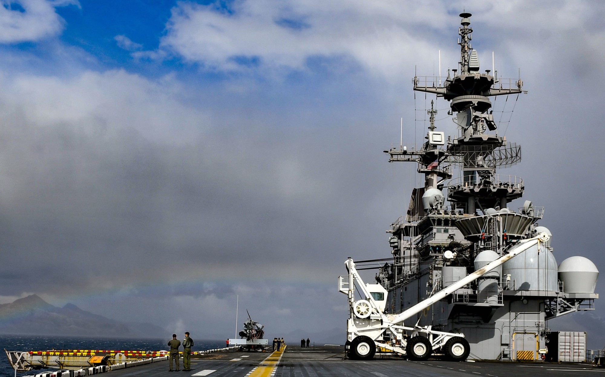 lhd-1 uss wasp amphibious assault landing ship dock helicopter us navy strait of magellan 160