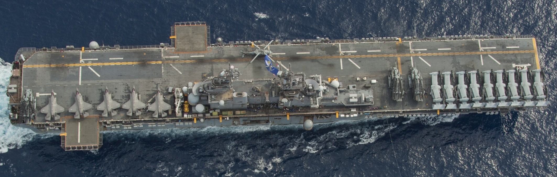 lhd-1 uss wasp amphibious assault landing ship dock helicopter us navy philippine sea 193