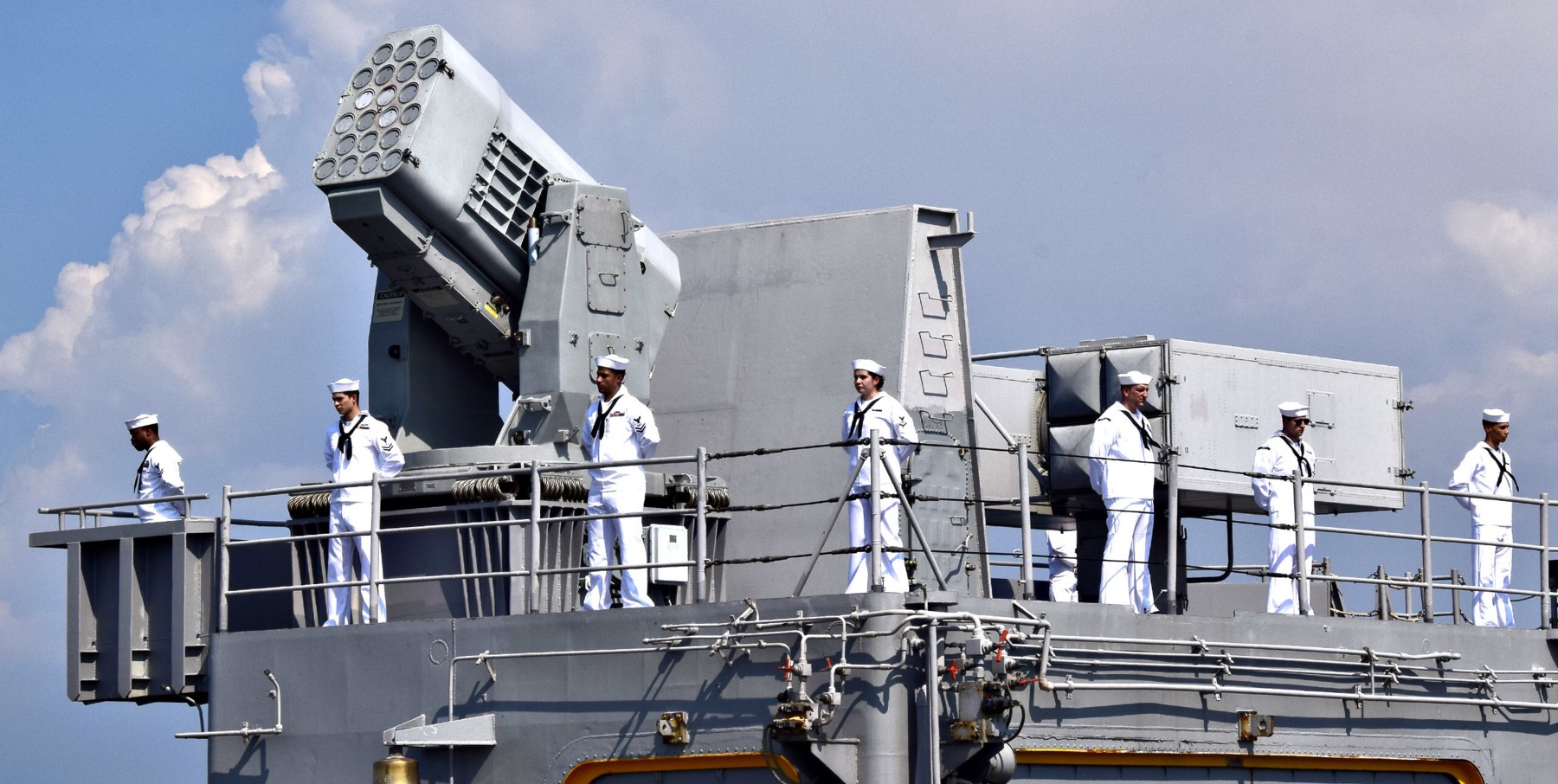 lhd-1 uss wasp amphibious assault landing ship dock helicopter us navy changi naval base singapore 201