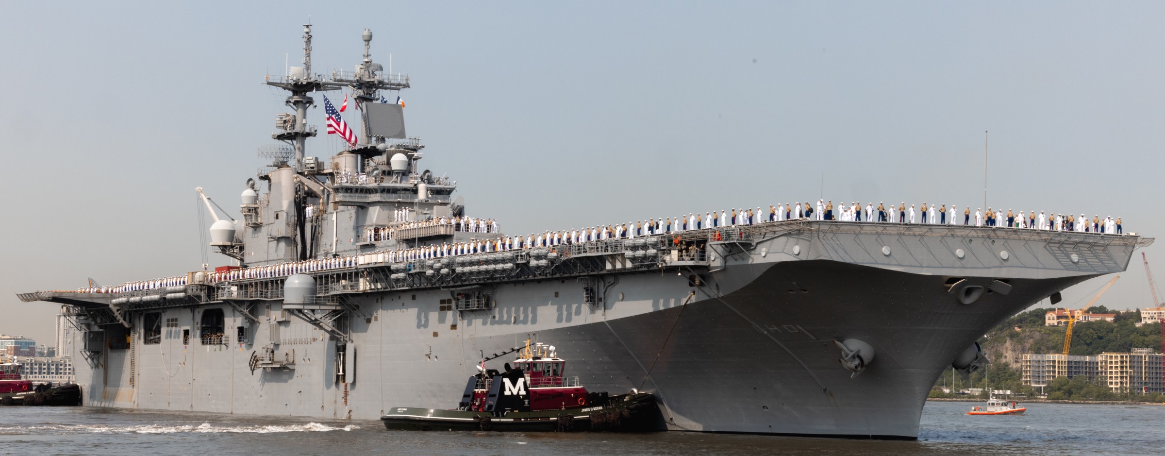 lhd-1 uss wasp amphibious assault ship landing dock helicopter us navy fleet week new york 210