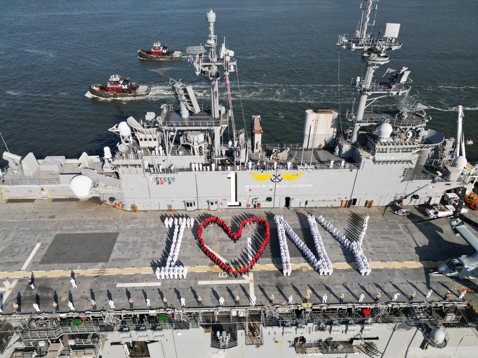 lhd-1 uss wasp amphibious assault ship landing dock helicopter us navy fleet week new york 212