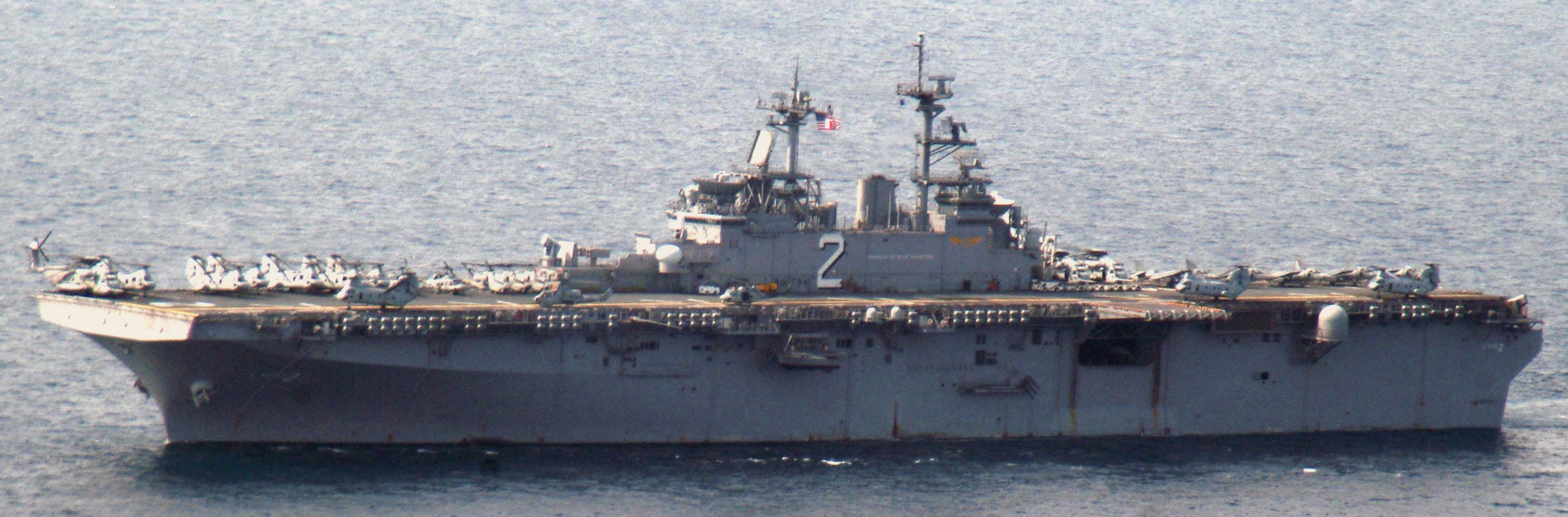 lhd-2 uss essex wasp class amphibious assault ship landing helicopter us navy marines hmm-265 korea 25