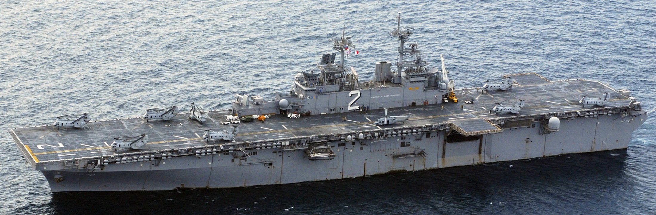 lhd-2 uss essex wasp class amphibious assault ship landing helicopter us navy andaman sea 62