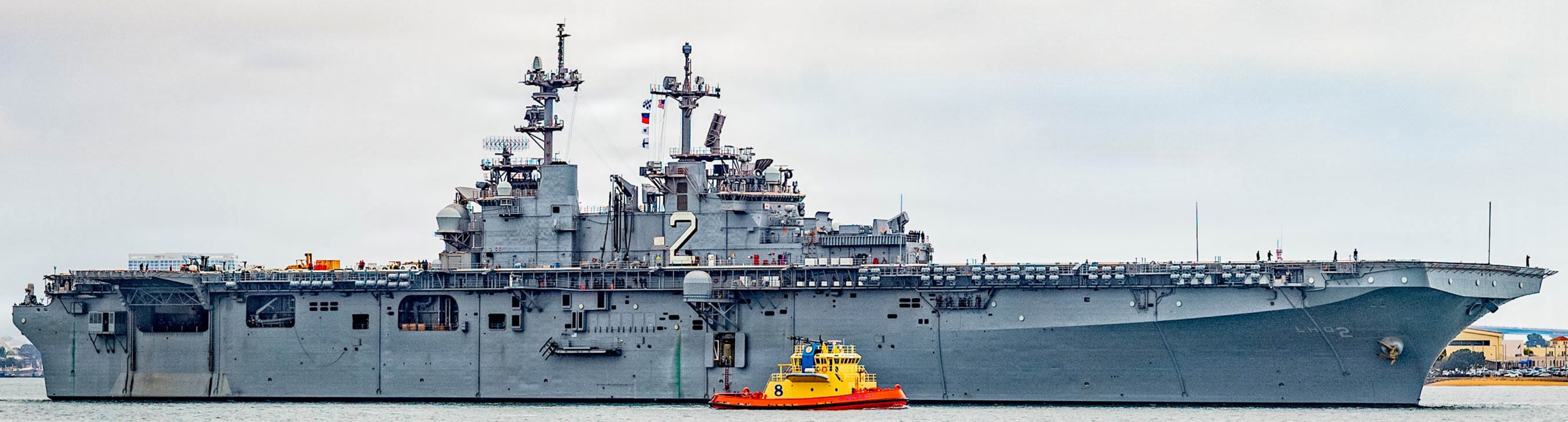 LHD-2 USS Essex Wasp class Amphibious Assault Ship US Navy