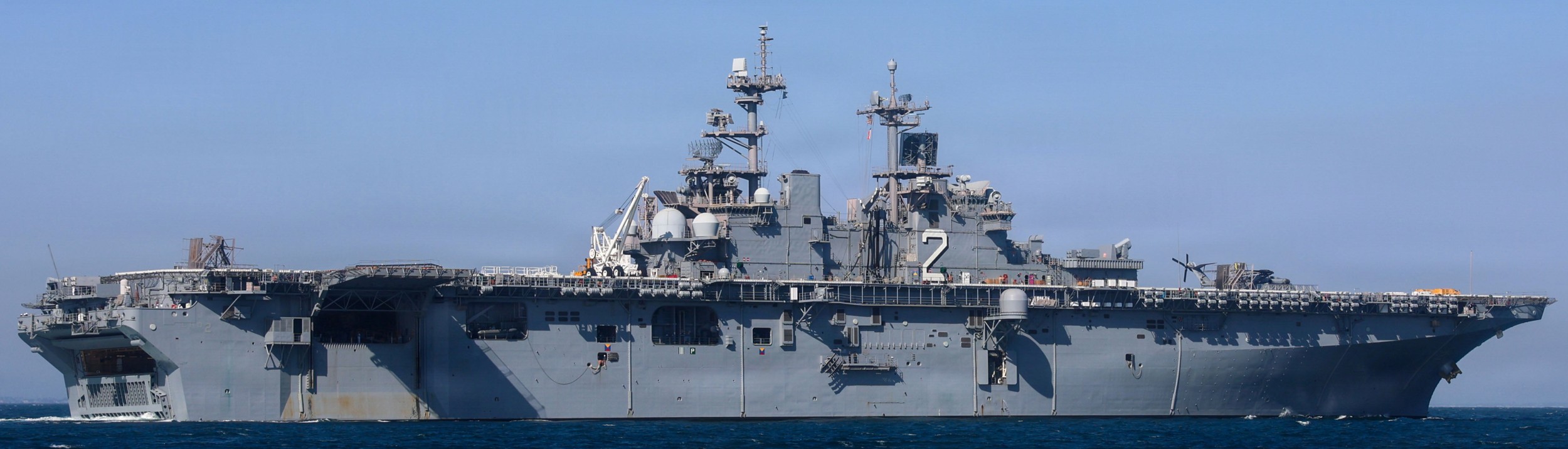 uss essex lhd-2 amphibious assault ship us navy san pedro port of los angeles 2026 262