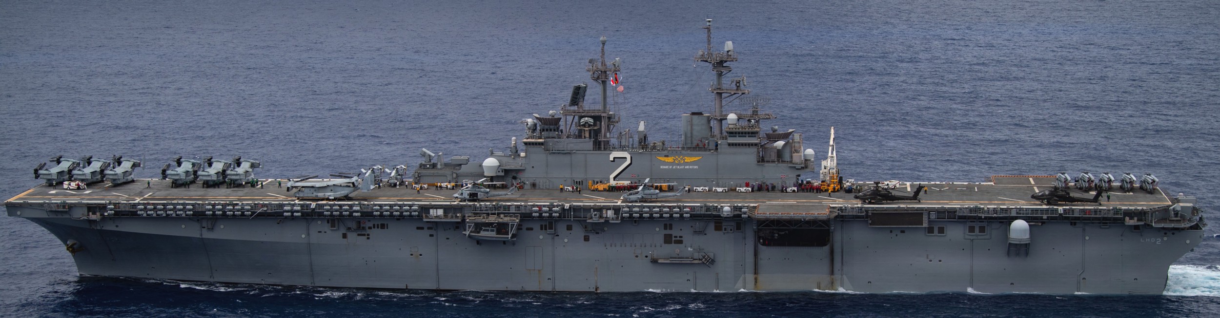 uss essex lhd-2 amphibious assault ship dock pacific ocean 264