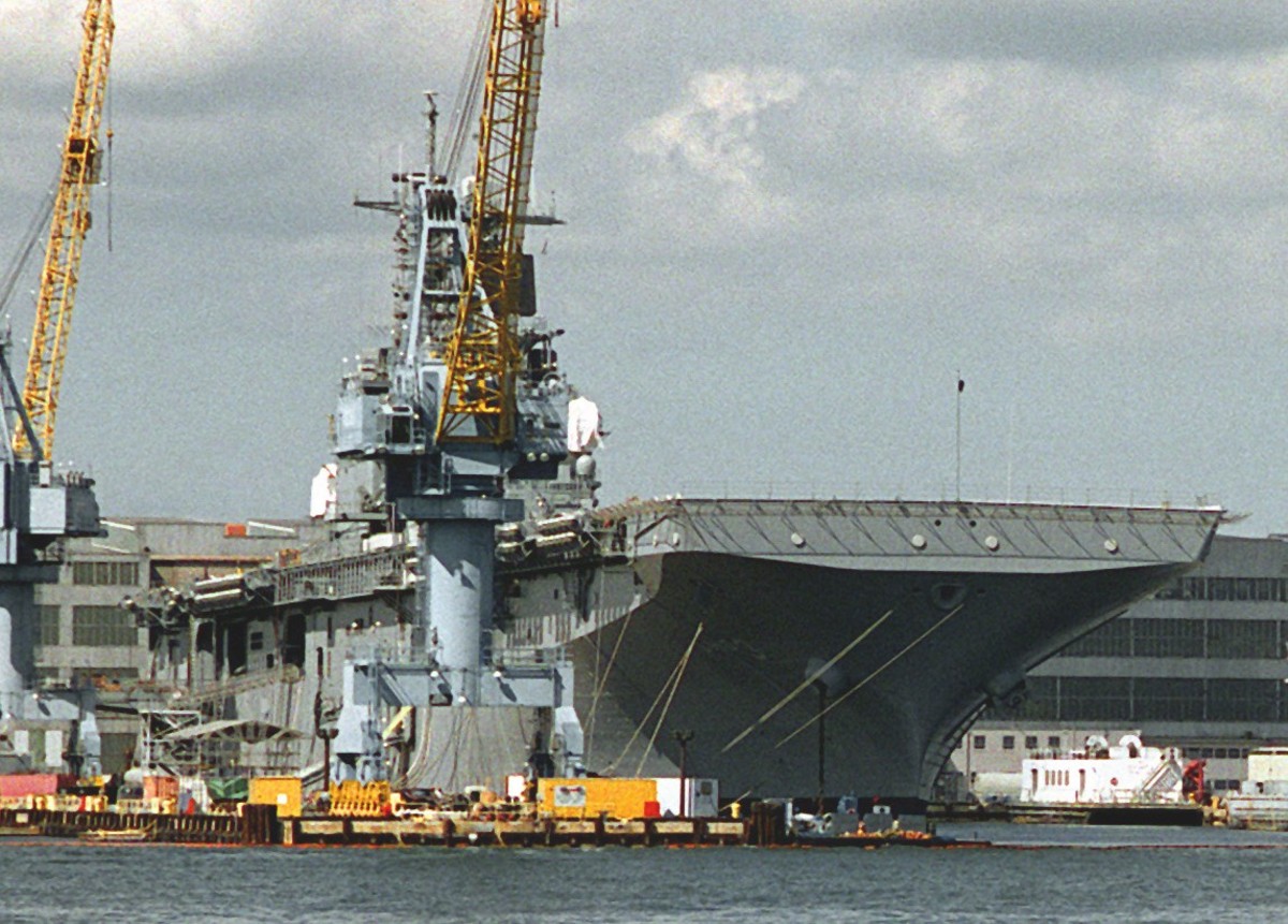 lhd-3 uss kearsarge wasp class amphibious assault ship us navy portsmouth virginia 10