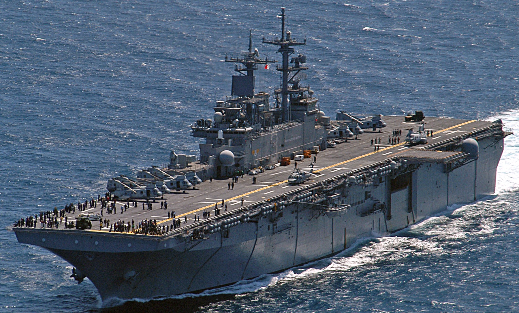 lhd-3 uss kearsarge wasp class amphibious assault ship us navy marines hmm-263 mediterranean sea 36