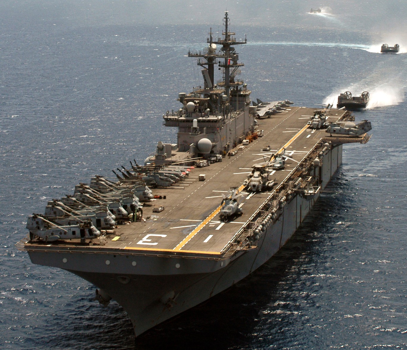 lhd-3 uss kearsarge wasp class amphibious assault ship us navy marines hmm-162 red sea 47