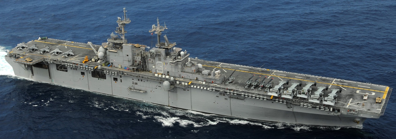 lhd-3 uss kearsarge wasp class amphibious assault ship us navy marines vmm-266 74