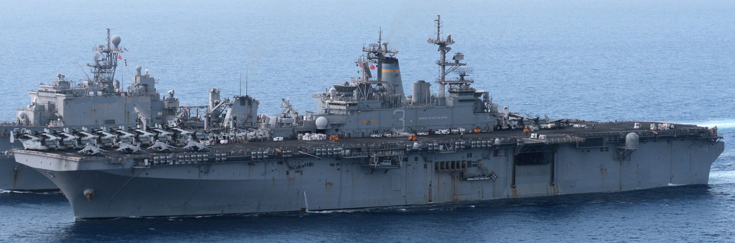 lhd-3 uss kearsarge wasp class amphibious assault ship us navy marines vmm-266 106