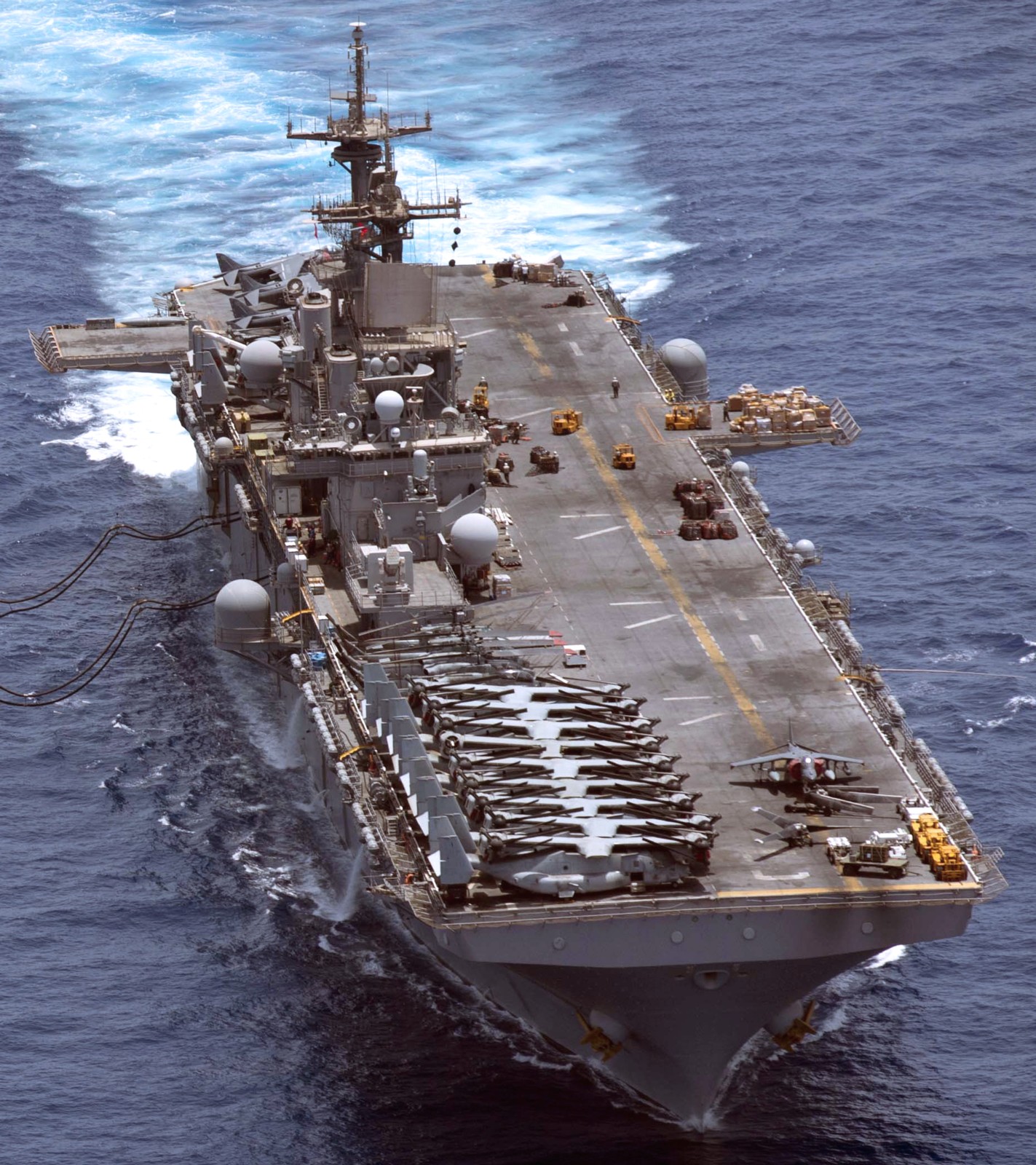 lhd-3 uss kearsarge wasp class amphibious assault ship us navy marines vmm-266 109