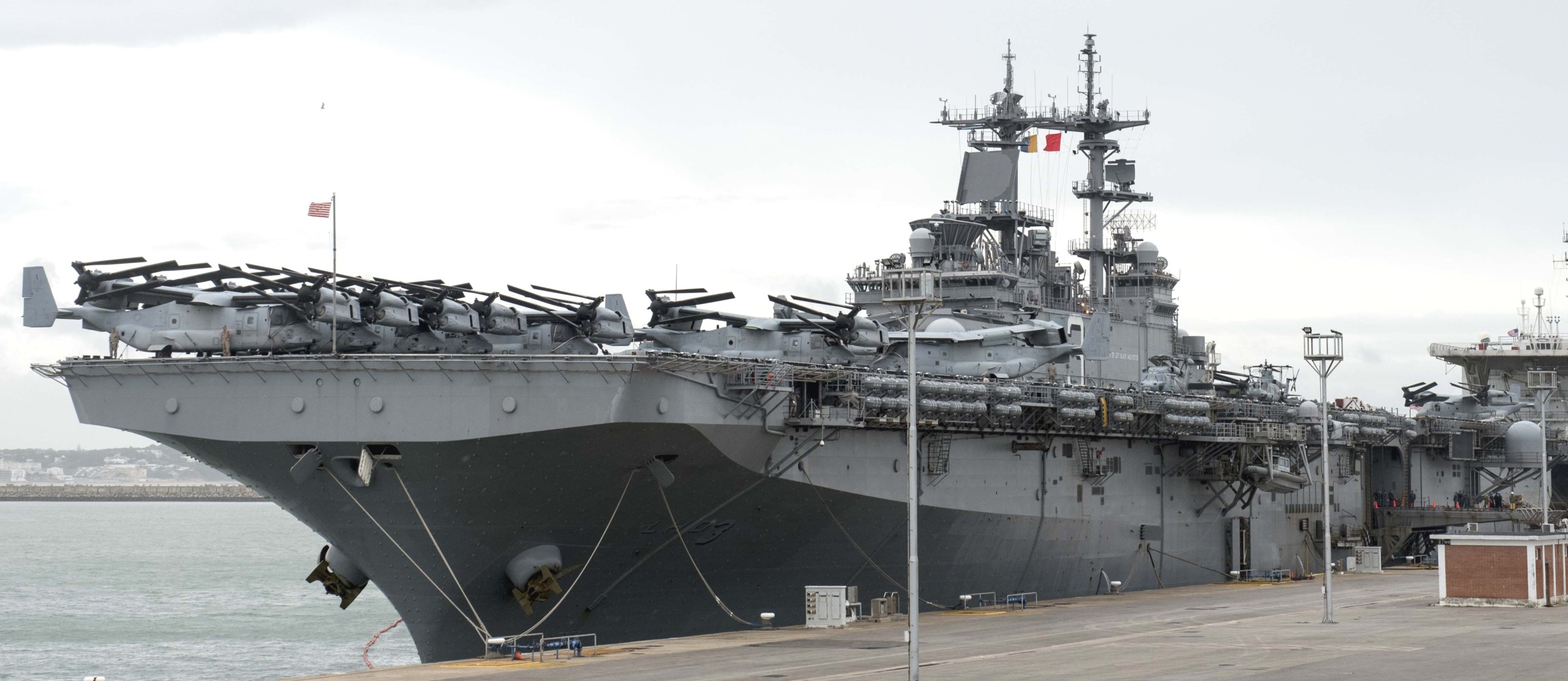 lhd-3 uss kearsarge wasp class amphibious assault ship us navy marines vmm-162 naval station rota spain 150