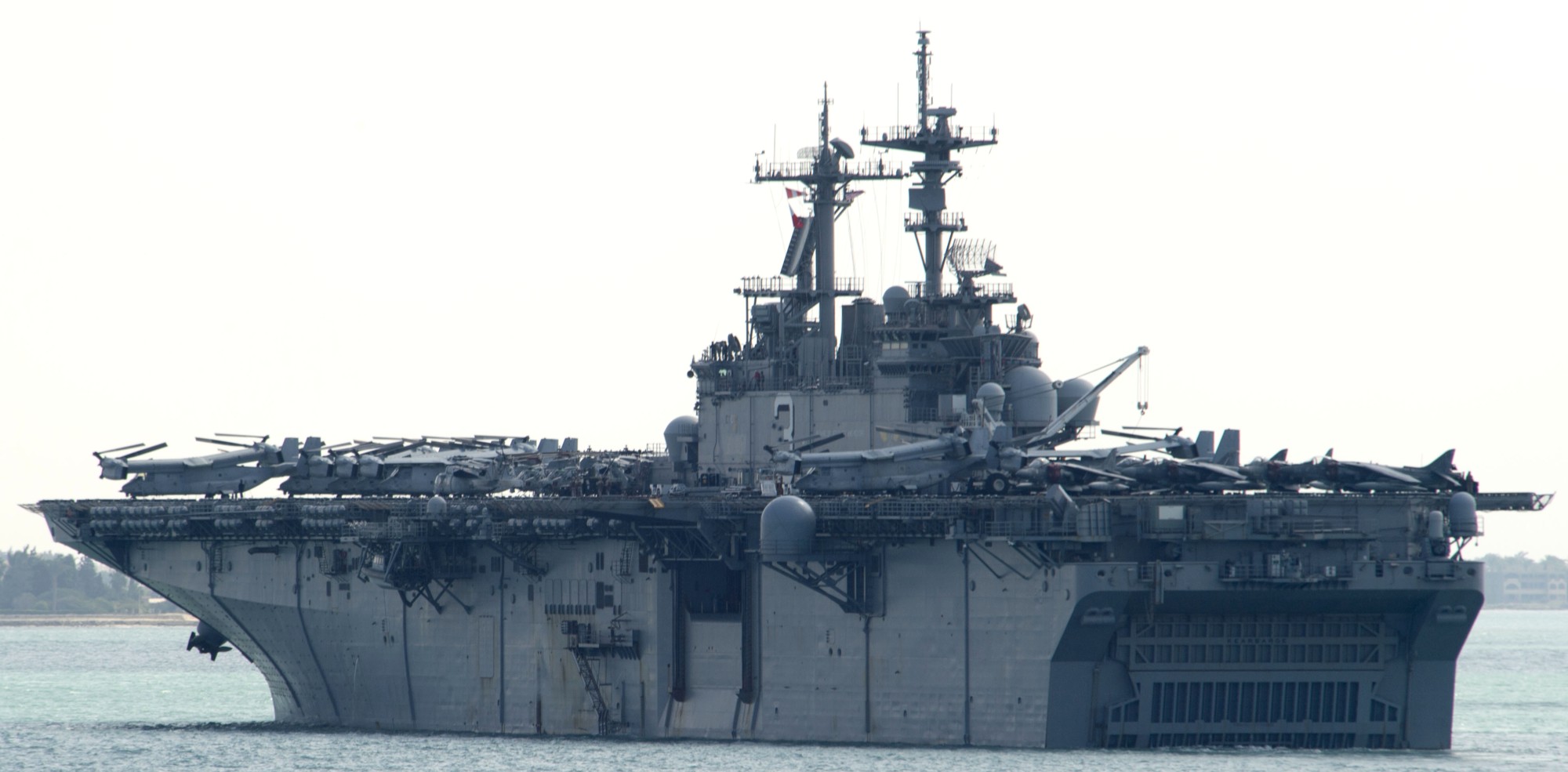 lhd-3 uss kearsarge wasp class amphibious assault ship us navy marines vmm-162 suez canal 157
