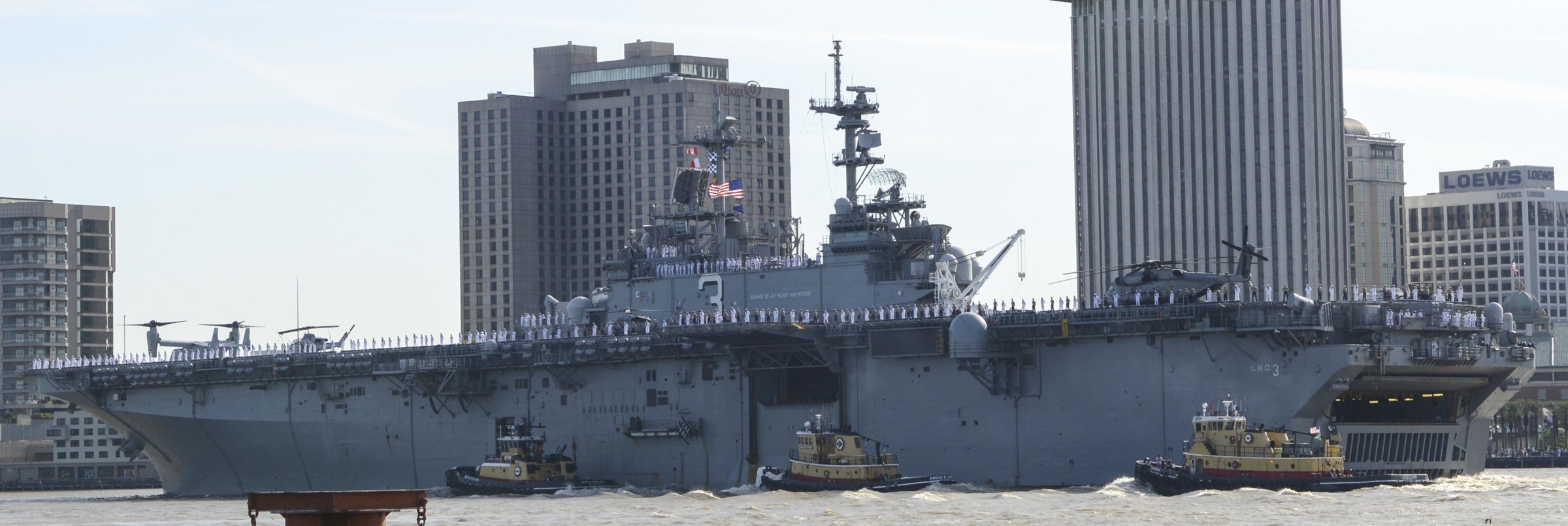 lhd-3 uss kearsarge wasp class amphibious assault ship landing dock marines nava week new orleans 183