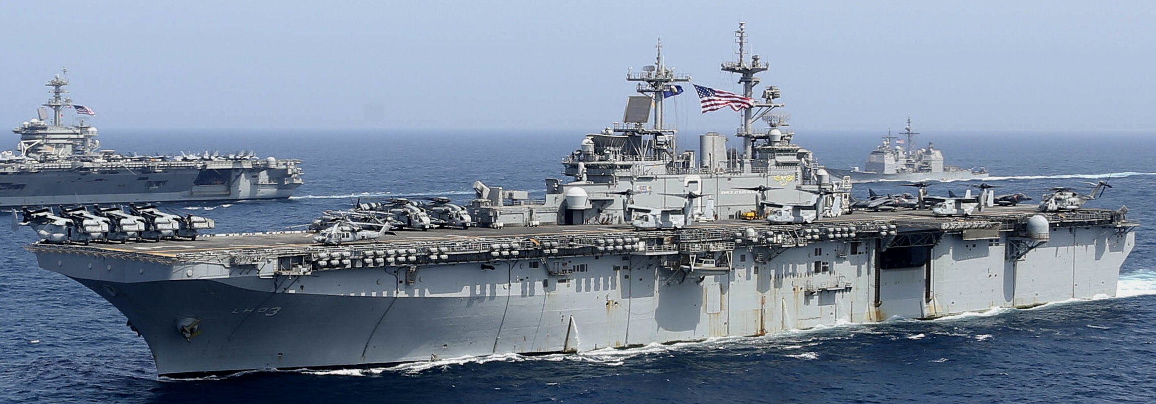 lhd-3 uss kearsarge wasp class amphibious assault ship us navy marines vmm-264 arabian sea 208