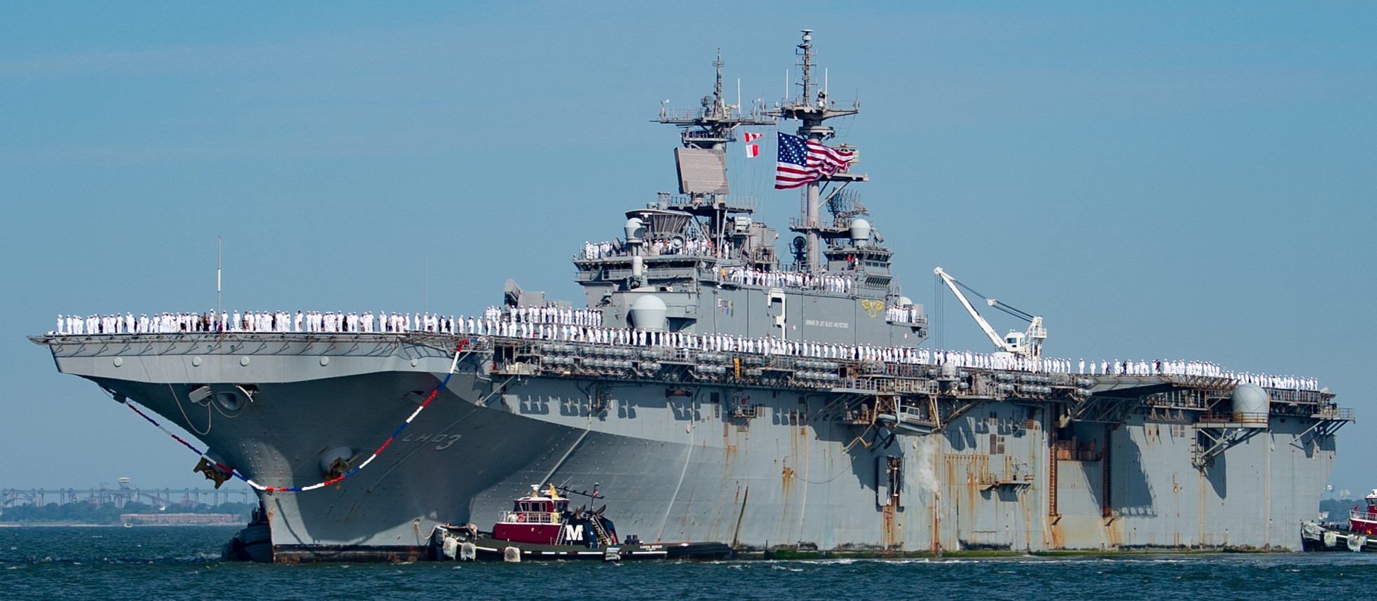 lhd-3 uss kearsarge wasp class amphibious assault ship landing dock us navy marines returning norfolk virginia 212