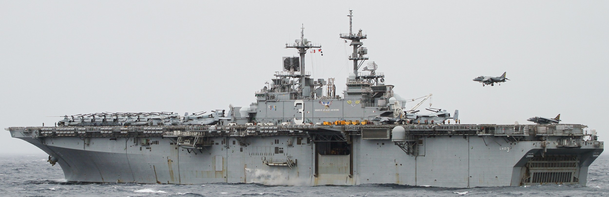 lhd-3 uss kearsarge wasp class amphibious assault ship us navy marines vmm-263 exercise northern viking 230