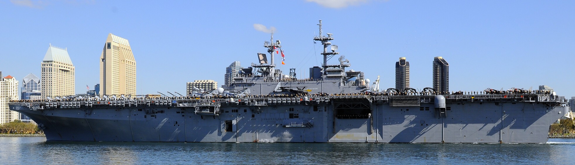 lhd-4 uss boxer wasp class amphibious assault ship dock landing us navy naval base san diego california 47