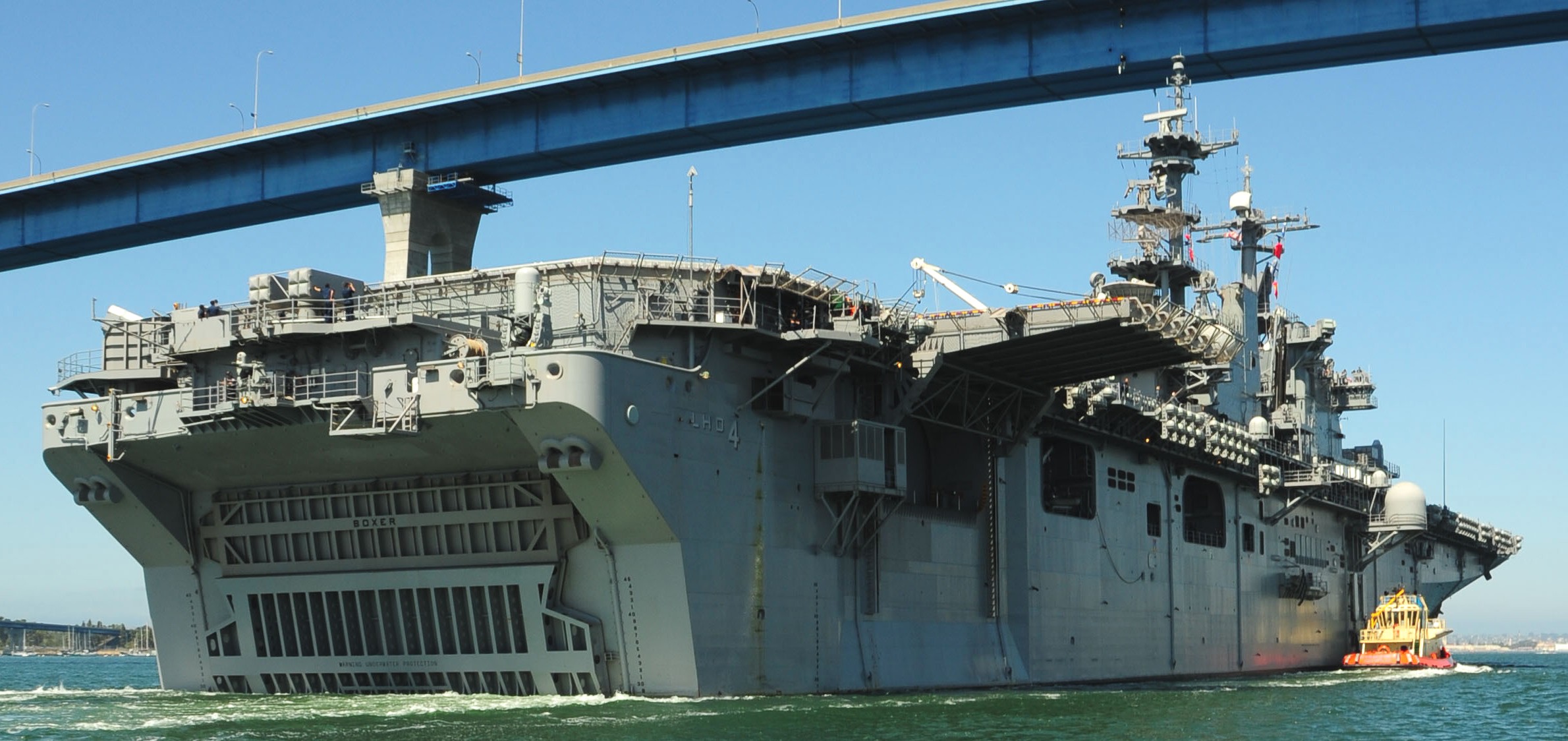 lhd-4 uss boxer wasp class amphibious assault ship dock landing us navy naval base san diego california 70