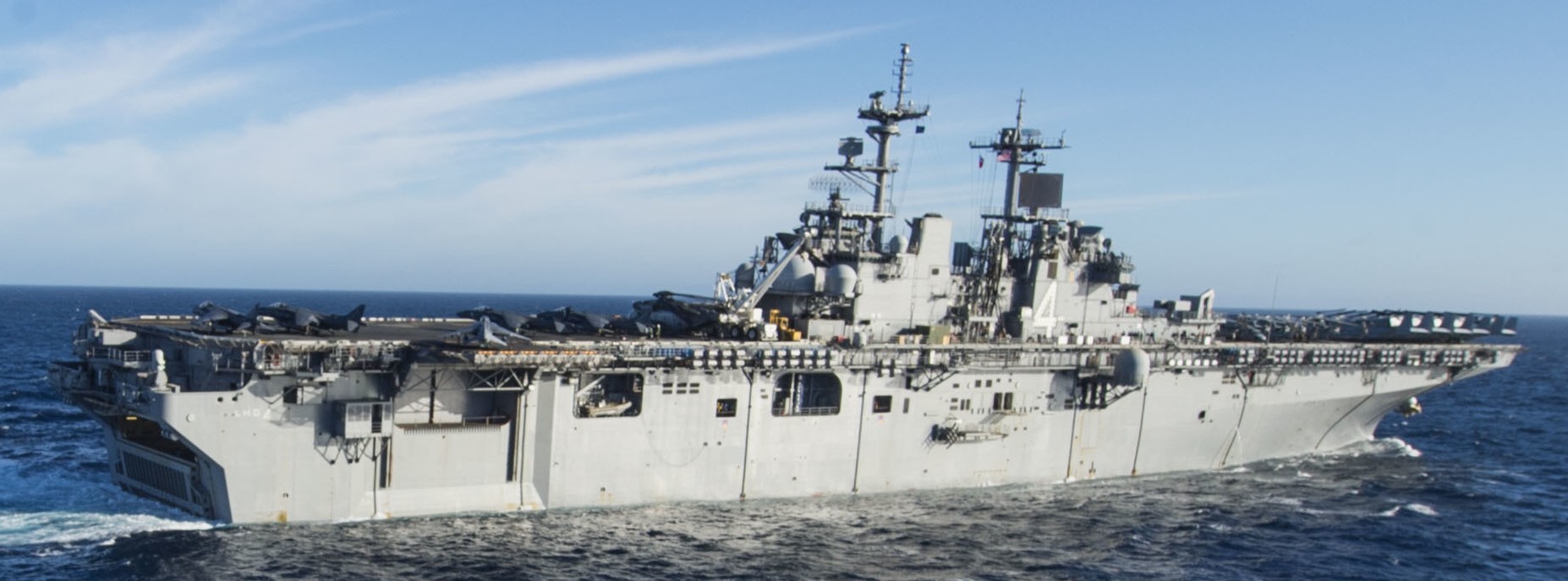 lhd-4 uss boxer wasp class amphibious assault ship dock landing us navy marines vmm-166 103