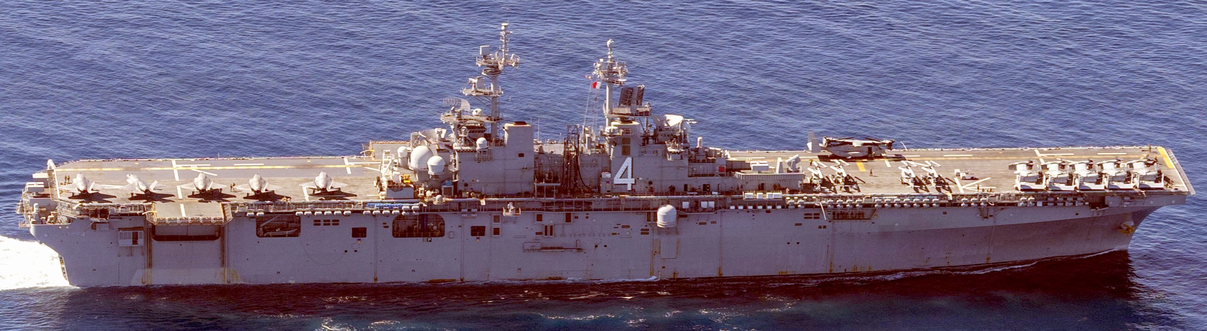 lhd-4 uss boxer wasp class amphibious assault ship landing helicopter dock vmm-163 2026 188