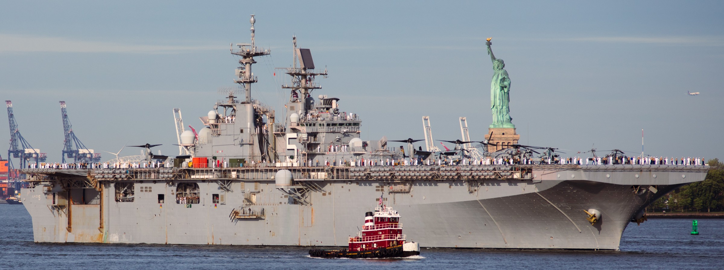 lhd-5 uss bataan wasp class amphibious assault ship dock landing helicopter us navy fleet week new york fwny 2022