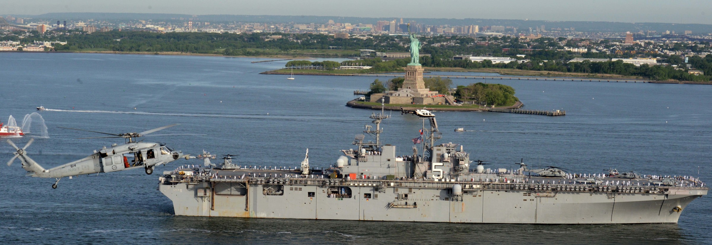 lhd-5 uss bataan wasp class amphibious assault ship dock landing helicopter us navy new york statue liberty 179