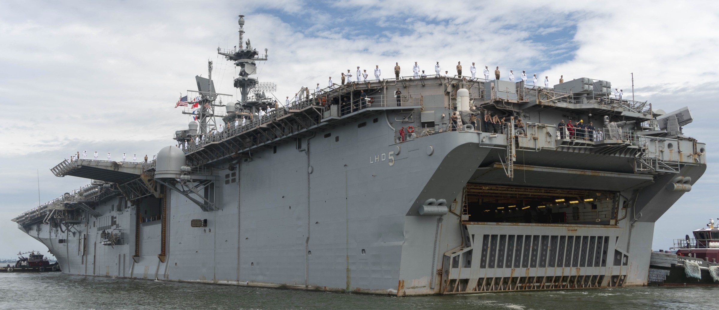 lhd-5 uss bataan wasp class amphibious assault ship dock landing helicopter us navy departing naval station norfolk 190