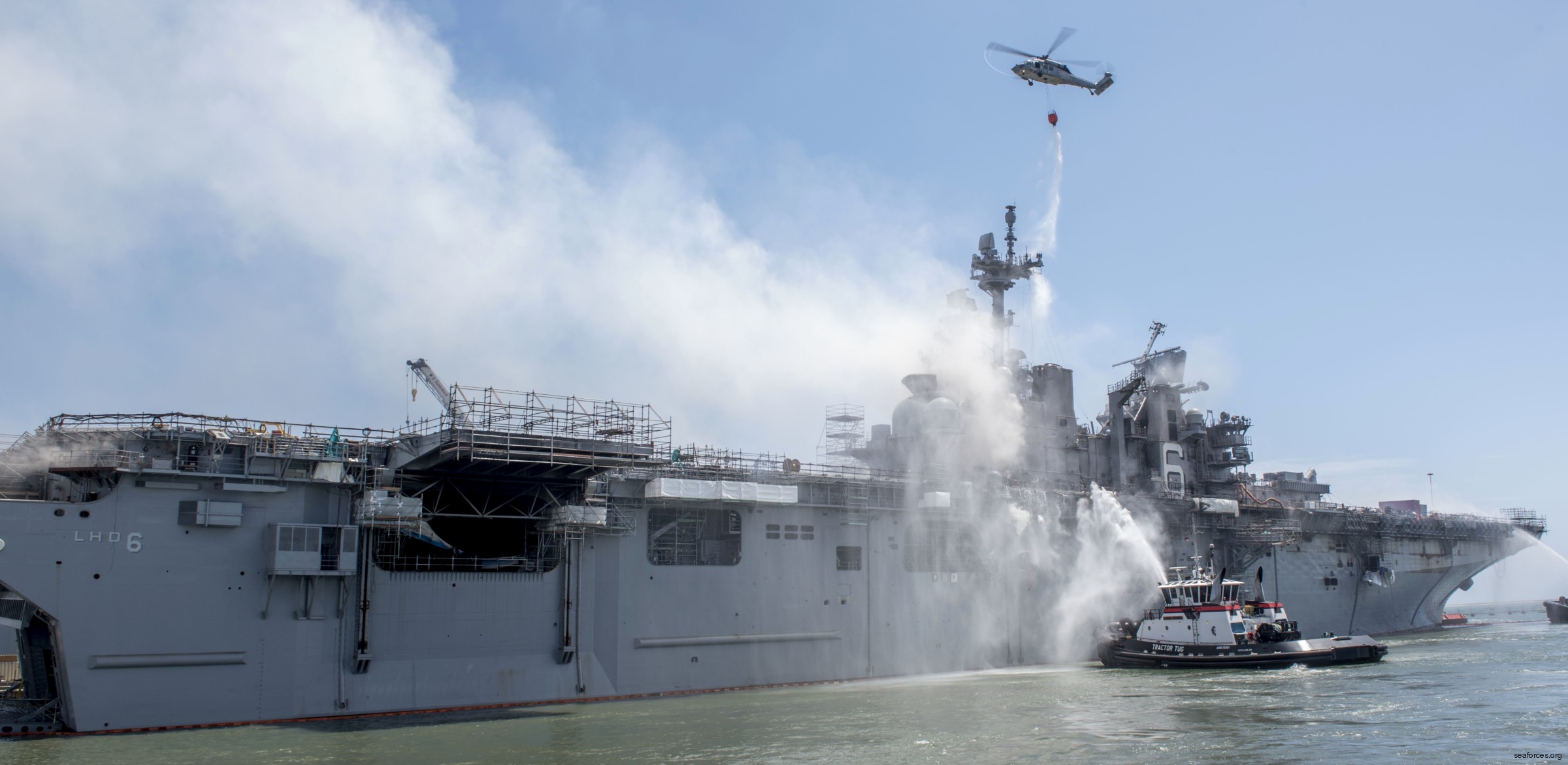 uss bonhomme richard lhd-6 fire naval base san diego amphibious assault landing ship helicopter dock 41