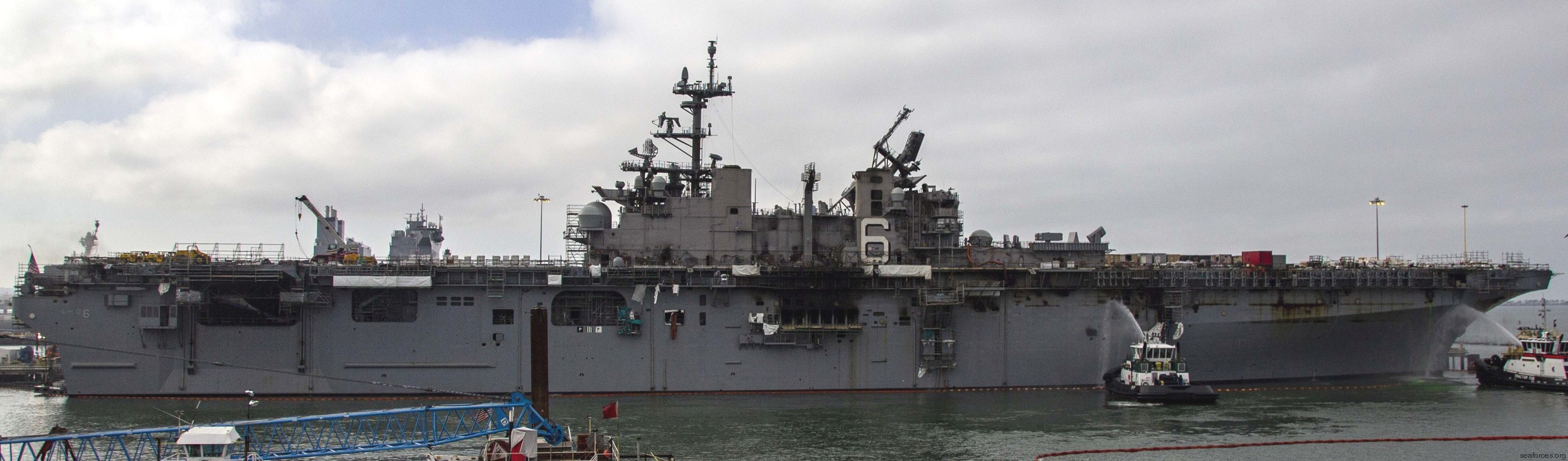 uss bonhomme richard lhd-6 fire naval base san diego amphibious assault landing ship helicopter dock 48