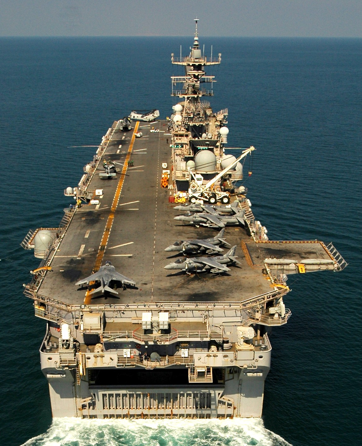 lhd-7 uss iwo jima wasp class amphibious assault ship dock landing helicopter us navy hmm-264 marines arabian sea 58