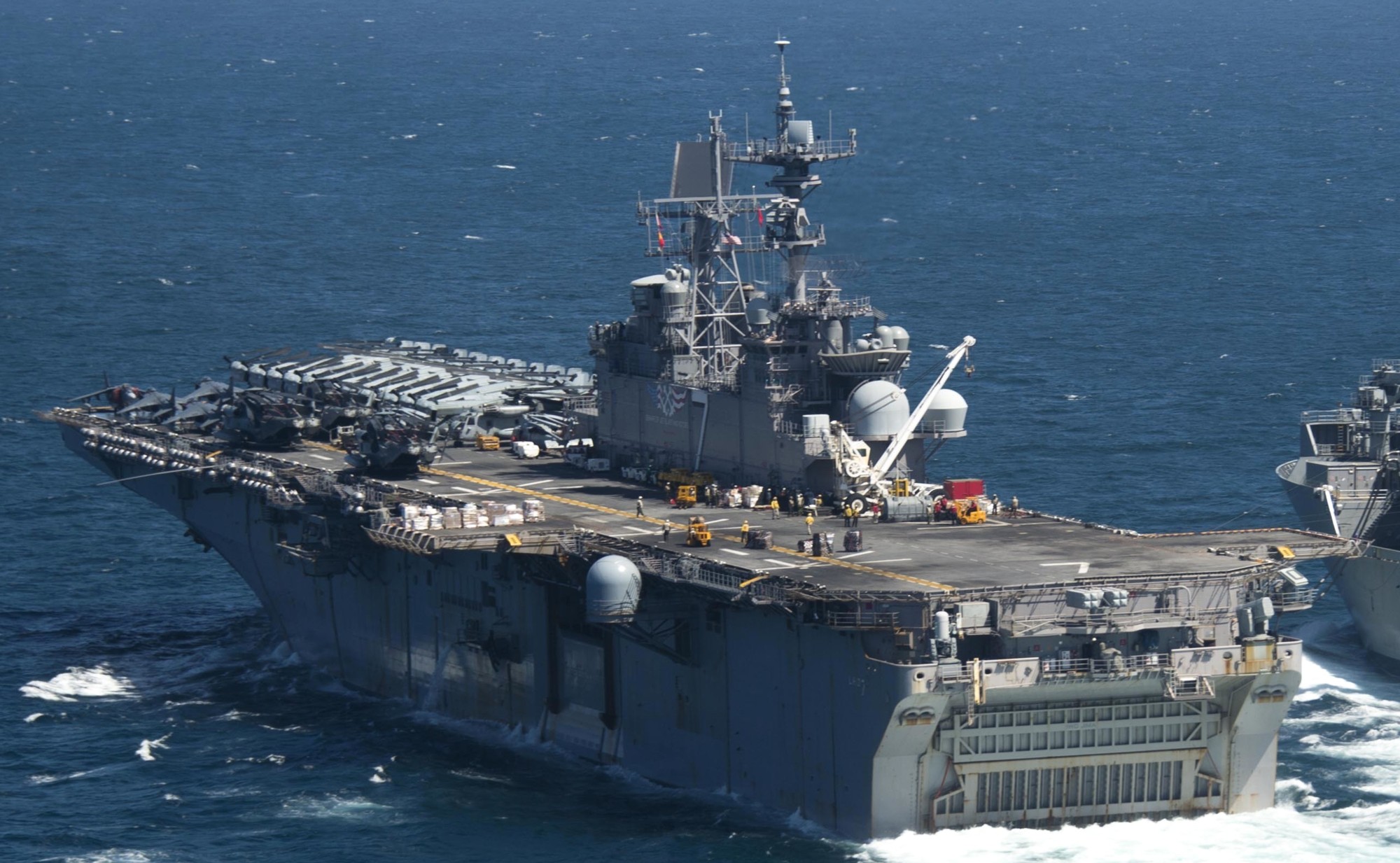 lhd-7 uss iwo jima wasp class amphibious assault ship dock landing helicopter us navy marines vmm-162 atlantic ocean 161
