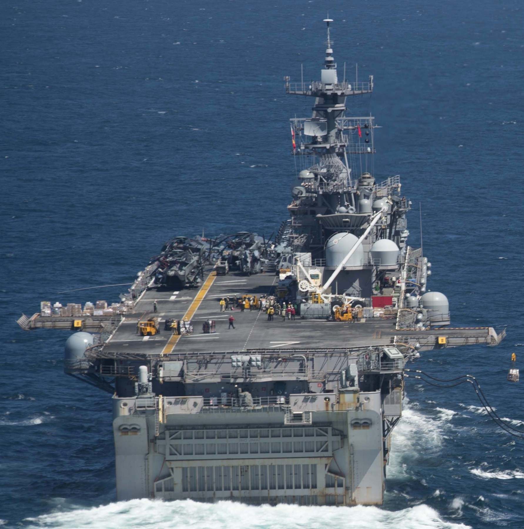 lhd-7 uss iwo jima wasp class amphibious assault ship dock landing helicopter us navy marines vmm-162 2018