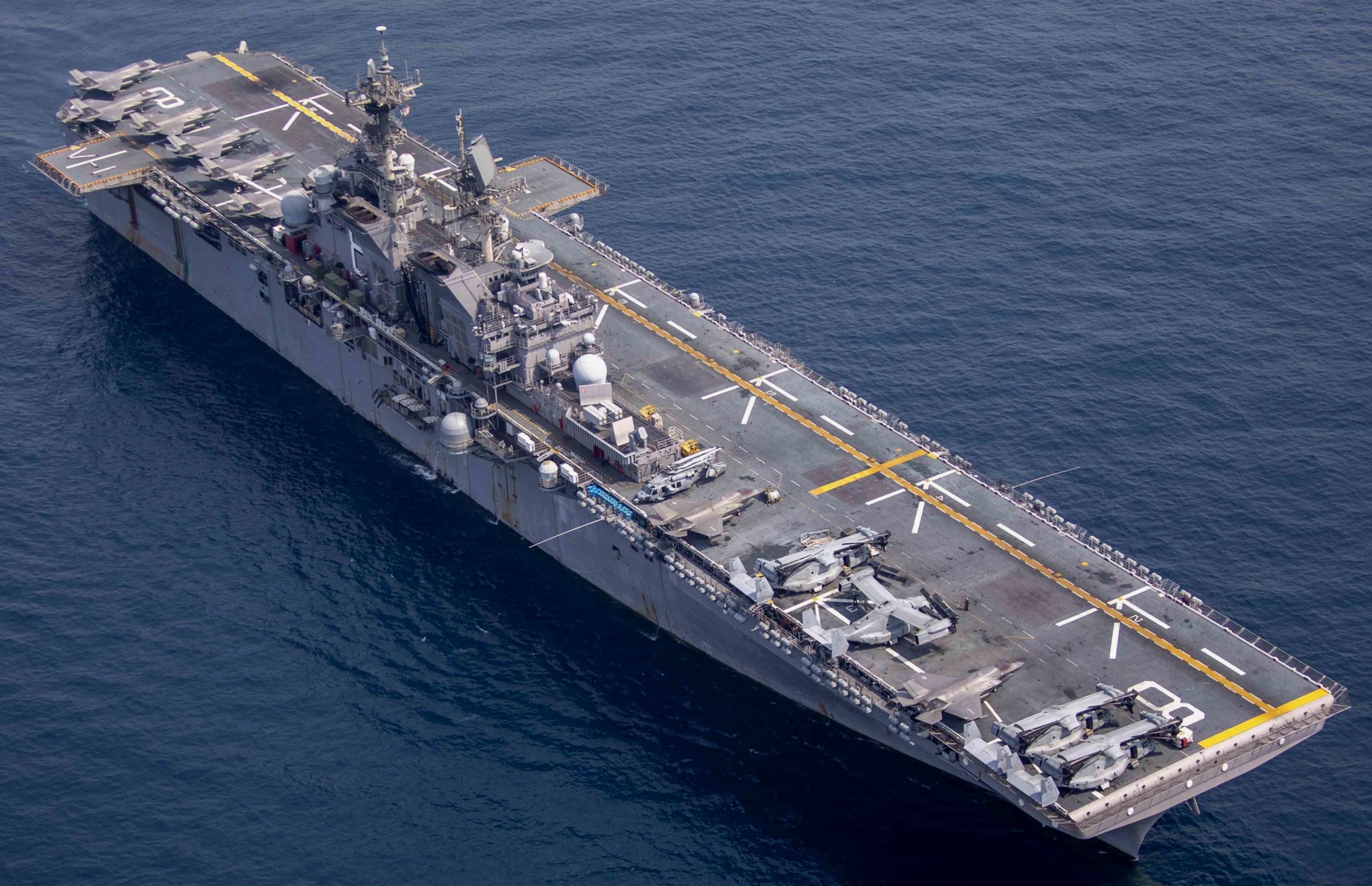 lhd-8 uss makin island amphibious assault ship landing helicopter dock us navy vmm-362 marines exercise cobra gold thailand 13