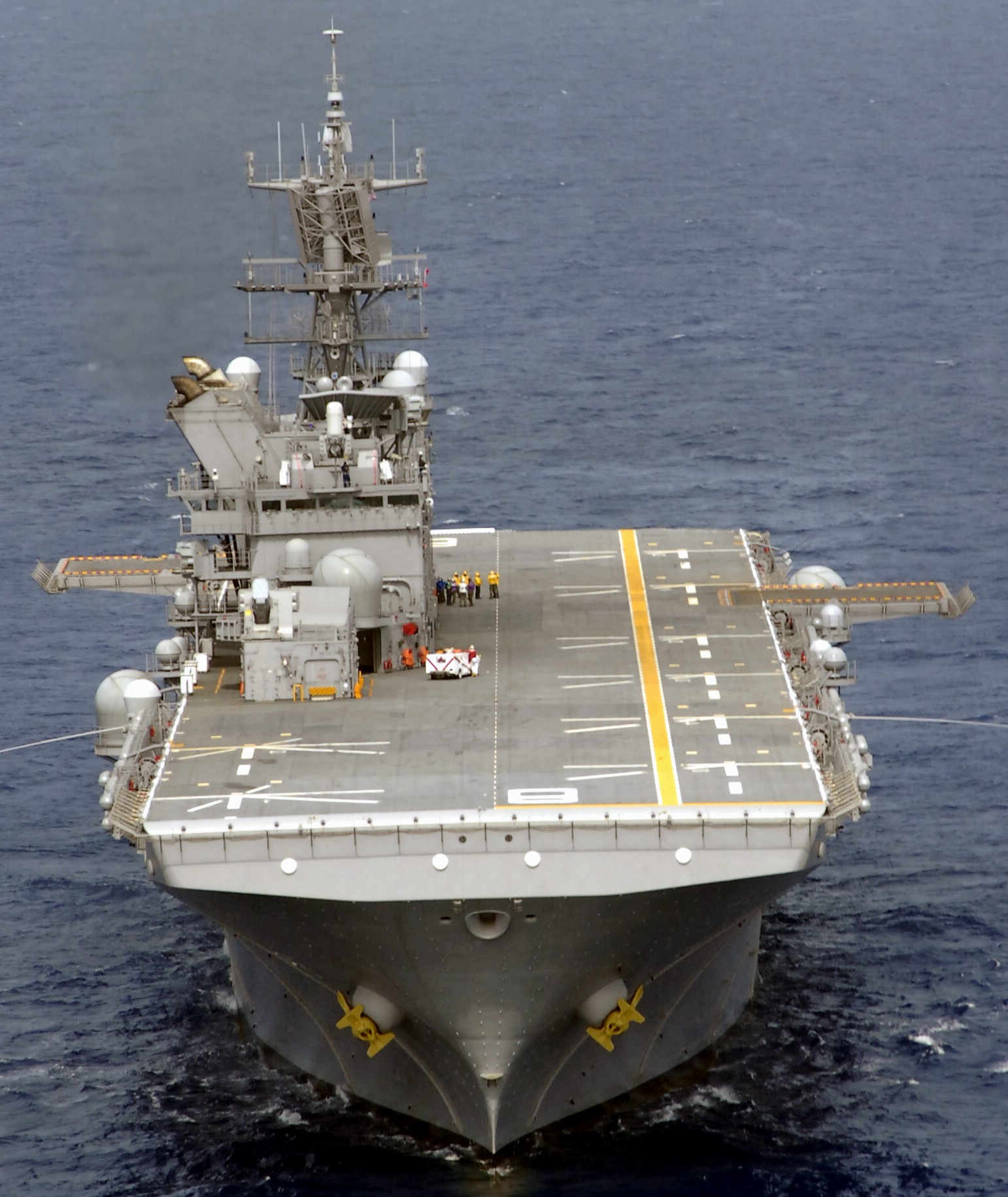 lhd-8 uss makin island amphibious assault ship landing helicopter dock us navy 20