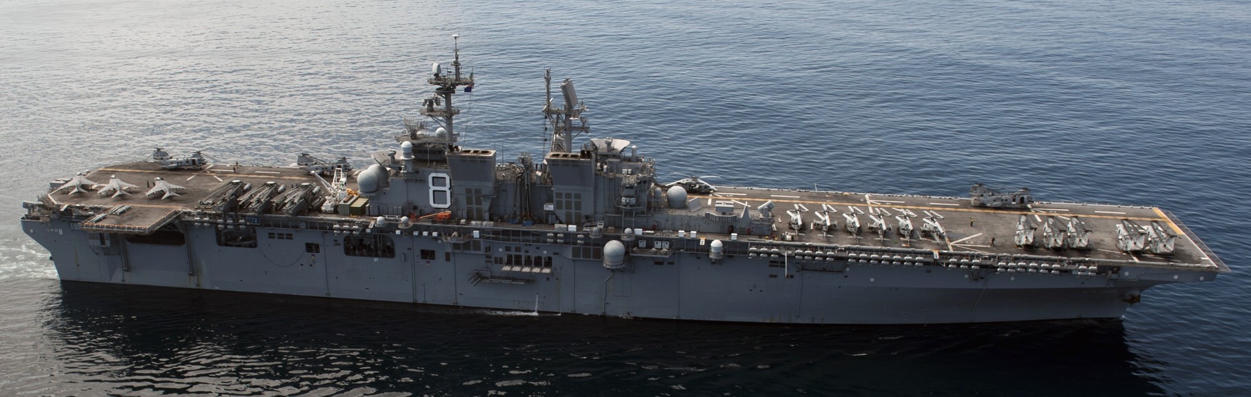 lhd-8 uss makin island amphibious assault ship landing helicopter dock us navy hmm-268 marines 43