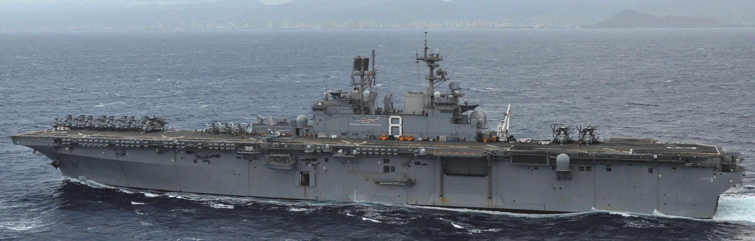 lhd-8 uss makin island amphibious assault ship landing helicopter dock us navy hmm-268 marines hawaii 54